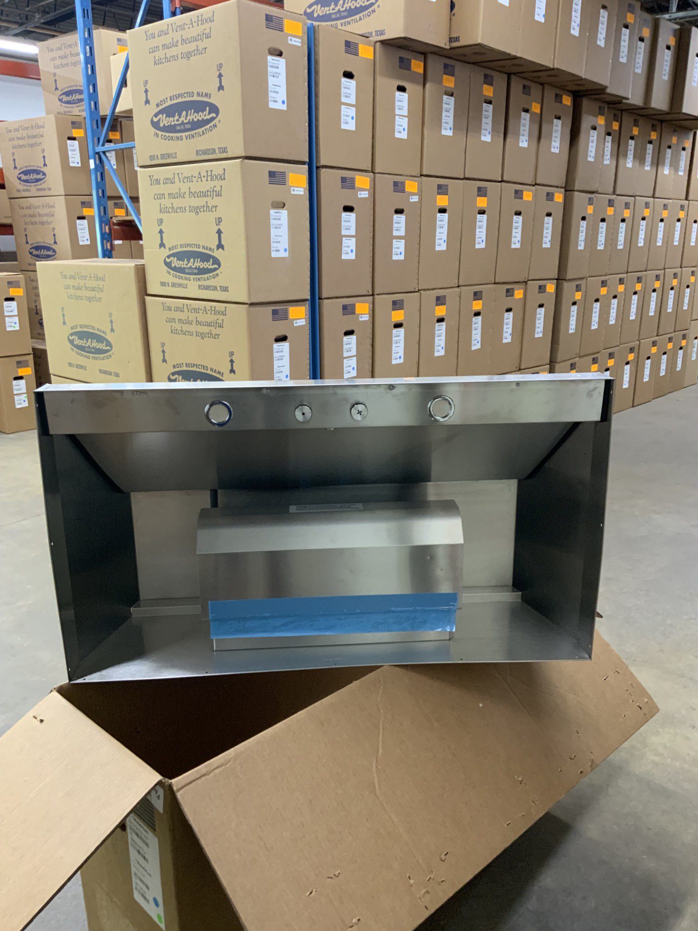 VAH - 42" Wide, 600 CFM, Stainless Steel